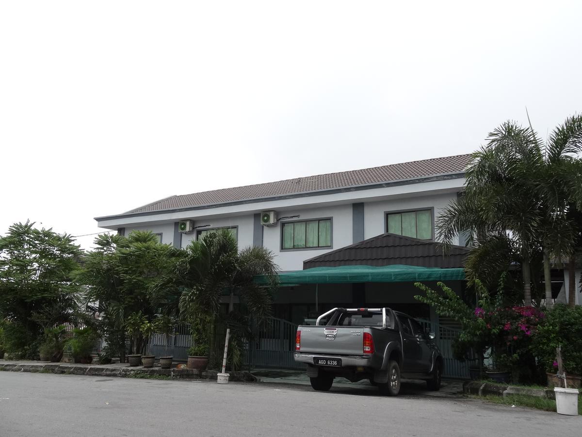 Buntong Homestay -Rooms Only Ipoh Bagian luar foto